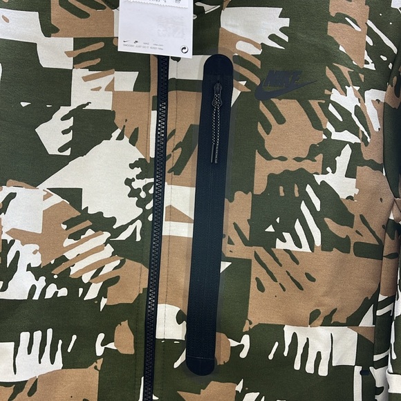 Nike Sportswear Men Tech Fleece Camo Full Zip Hoodie Size Small Green/White - Picture 8 of 9